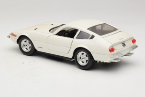 Ferrari 365 GTB/4 Daytona Berlina White Techno Giodi 1:18 74007 Diecast - image 7 of 8