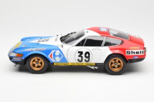 Ferrari 365 GTB/4 #39 J-C. Andruet / Lena 24 Hours of Le Mans 1972 Kyosho 1:18 08164E Diecast - image 4 of 8