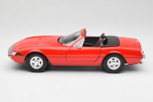 Ferrari 365 GTS Red Solido 1:18 8017 Diecast - image 4 of 8
