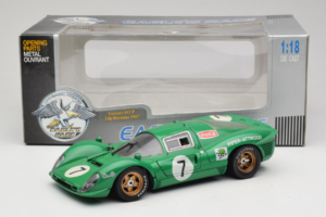 Ferrari 412P #7 Green 24 Hours of Daytona 1967 Eagles Race 1:18 37000 Diecast - image 8 of 8