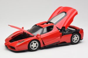 Ferrari Enzo Red Hot Wheels 1:18 56293 Diecast - image 2 of 8