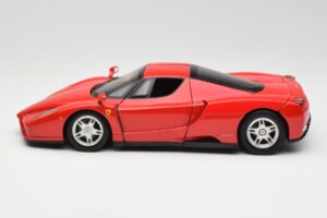 Ferrari Enzo Red Hot Wheels 1:18 56293 Diecast - image 4 of 8