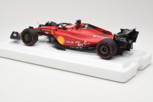Ferrari F1-75 #16 C. Leclerc Winner Bahrain GP 2022 BBR 1:18 BBR221816 Resin - image 5 of 6