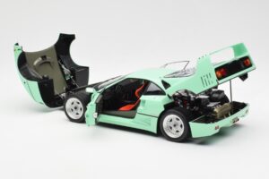 Ferrari F40 Mint Green Kyosho 1:18 08416MG Diecast - image 7 of 10