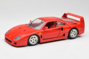 Ferrari F40 Red Bburago 1:18 3032 Diecast