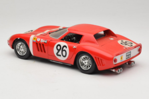 Ferrari 250 GTO #26 Red Guiloy 1:18 67526 Diecast - image 7 of 8