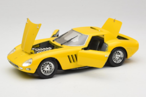Ferrari 250 GTO Yellow Guiloy 1:18 67525 Diecast - image 2 of 8
