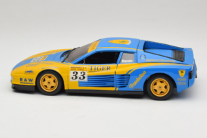 Ferrari Testarossa Bburago 1:18 7019 Diecast - image 4 of 8