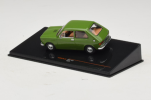 Fiat 127 Green IXO 1:43 CLC607N Diecast - image 3 of 4