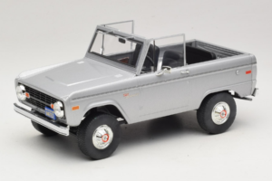 Ford Bronco Speed Movie GreenLight 1:18 19074 Diecast - image 2 of 7