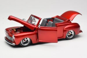 Ford Cabriolet Red Metallic Road Signature 1:18 30028 Diecast - image 2 of 8