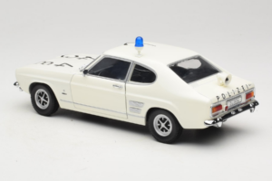 Ford Capri Autobahnpolizei Dusseldorf Minichamps 1:18 150089090 Diecast - image 7 of 8