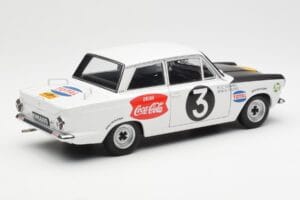 Ford Cortina Mk1 #3 P. Hughes / B. Young African Safari Rally 1964 AUTOart 1:18 86428 Diecast - image 3 of 8