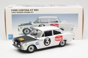 Ford Cortina Mk1 #3 P. Hughes / B. Young African Safari Rally 1964 AUTOart 1:18 86428 Diecast - image 8 of 8