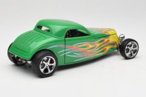 Ford Coupe Green with Fire Road Signature 1:18 30109 Diecast - image 3 of 8