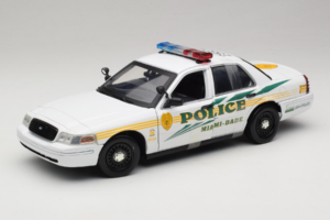 Ford Crown Victoria Police Interceptor CSI Miami GreenLight 1:18 13514 Diecast