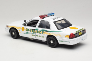 Ford Crown Victoria Police Interceptor CSI Miami GreenLight 1:18 13514 Diecast - image 5 of 6