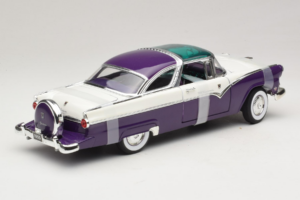 Ford Crown Victoria White Purple Road Signature 1:18 92138-P1 Diecast - image 2 of 6