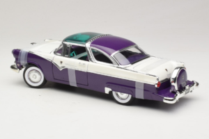 Ford Crown Victoria White Purple Road Signature 1:18 92138-P1 Diecast - image 5 of 6