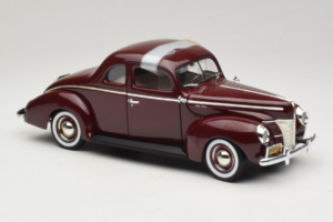 Ford Deluxe Coupe Dark Red ERTL 1:18 7936 Diecast