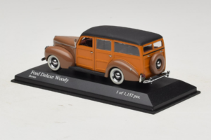 Ford DeLuxe Woody Station Wagon Brown Minichamps 1:43 400082111 Diecast - image 3 of 4
