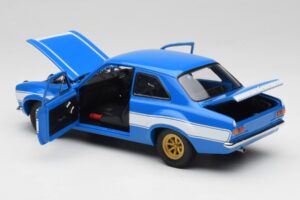 Ford Escort Mk1 RS 1600 Blue White Stripes Minichamps 1:18 100688102 Diecast - image 5 of 8