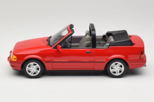 Ford Escort Mk4 XR3i Cabriolet Flamenco Red Otto 1:18 OT1254 Resin - image 3 of 6