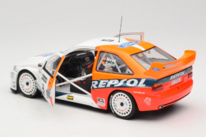 Ford Escort RS Cosworth Repsol #5 C. Sainz / L. Moya RAC Rally 1997 UT Models 1:18 39750 Diecast - image 5 of 8