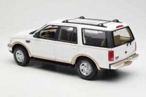 Ford Expedition Eddie Bauer White UT Models 1:18 22712 Diecast - image 7 of 8