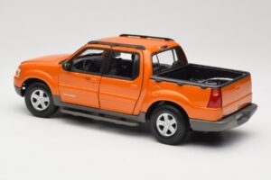 Ford Explorer Sport Trac Orange Maisto 1:18 536891G Diecast - image 7 of 8