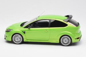 Ford Focus RS Mk2 Green Otto 1:18 OT381 Resin - image 3 of 6