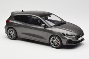 Ford Focus ST Mk4 Grey MCG 1:18 MCG18454 Diecast - image 4 of 6