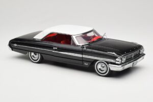 Ford Galaxie 500 Black Sun Star 1:18 1442 Diecast - image 6 of 8