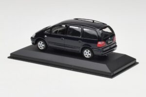 Ford Galaxy Mk1 Blue Minichamps 1:43 430089501 Diecast - image 3 of 4