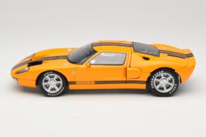 Ford GT Orange Beanstalk Group 1:18 0686500597 Diecast - image 4 of 8