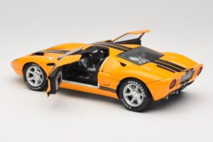 Ford GT Orange Beanstalk Group 1:18 0686500597 Diecast - image 5 of 8