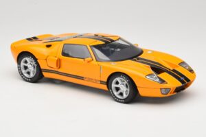 Ford GT Orange Beanstalk Group 1:18 0686500597 Diecast - image 6 of 8