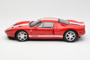 Ford GT Red AUTOart 1:18 73021 Diecast - image 4 of 8