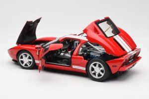 Ford GT Red AUTOart 1:18 73021 Diecast - image 5 of 8
