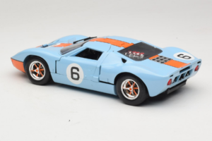 Ford GT40 Gulf #6 J. Ickx / J. Oliver 24 Hours of Le Mans 1969 Eagles Race 1:18 300600 Diecast - image 7 of 8