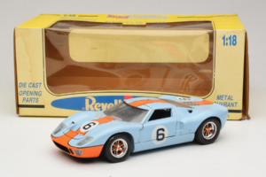Ford GT40 Gulf #6 J. Ickx / J. Oliver 24 Hours of Le Mans 1969 Revell 1:18 48824 Diecast - image 8 of 8