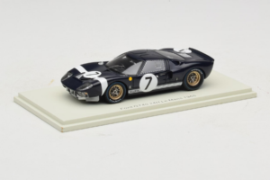 Ford GT40 Mk I #7 B. Bondurant / U. Maglioli 24 Hours of Le Mans 1965 Spark 1:43 S4536 Resin - image 2 of 4
