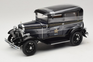 Ford Model A Tudor Police Car Motor City 1:18 43008 Diecast