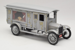 Ford Model T Ornate Carved Hearse Precision Miniatures 1:18 PMSC-07G Diecast - image 6 of 8