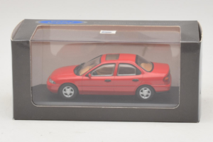 Ford Mondeo Mk1 Sedan Red Minichamps 1:43 82000 Diecast - image 4 of 4