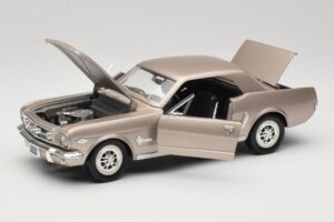 Ford Mustang 1964 1/2 Silver Mira 1:18 6127 Diecast - image 2 of 8
