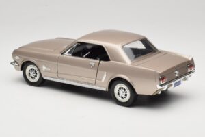 Ford Mustang 1964 1/2 Silver Mira 1:18 6127 Diecast - image 7 of 8