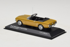 Ford Mustang Convertible Gold Minichamps 1:43 400082432 Diecast - image 3 of 4
