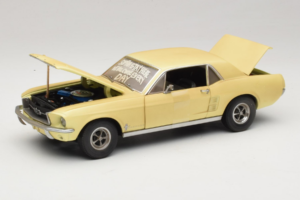 Ford Mustang Coupe Yellow The Walking Dead Greenlight 1:18 12958 Diecast - image 2 of 8
