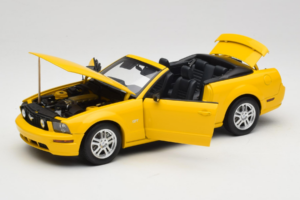Ford Mustang GT S197 Convertible Screaming Yellow AUTOart 1:18 73062 Diecast - image 2 of 8